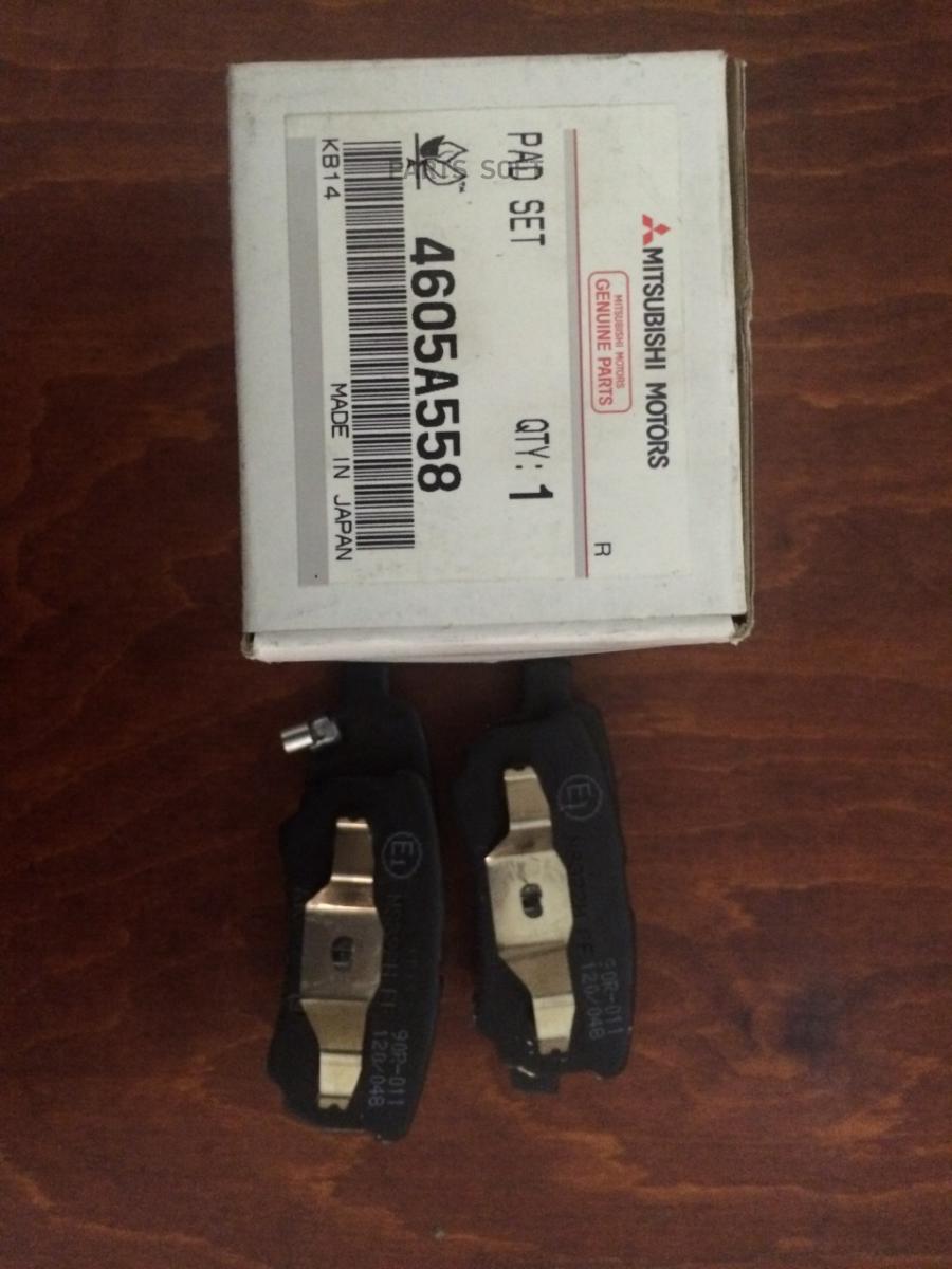 

Комплект Тормозных Колодок Mitsubishi 4605A558