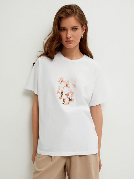 

Футболка женская ZARINA 2163527458-3 белая XS, 2163527458-3