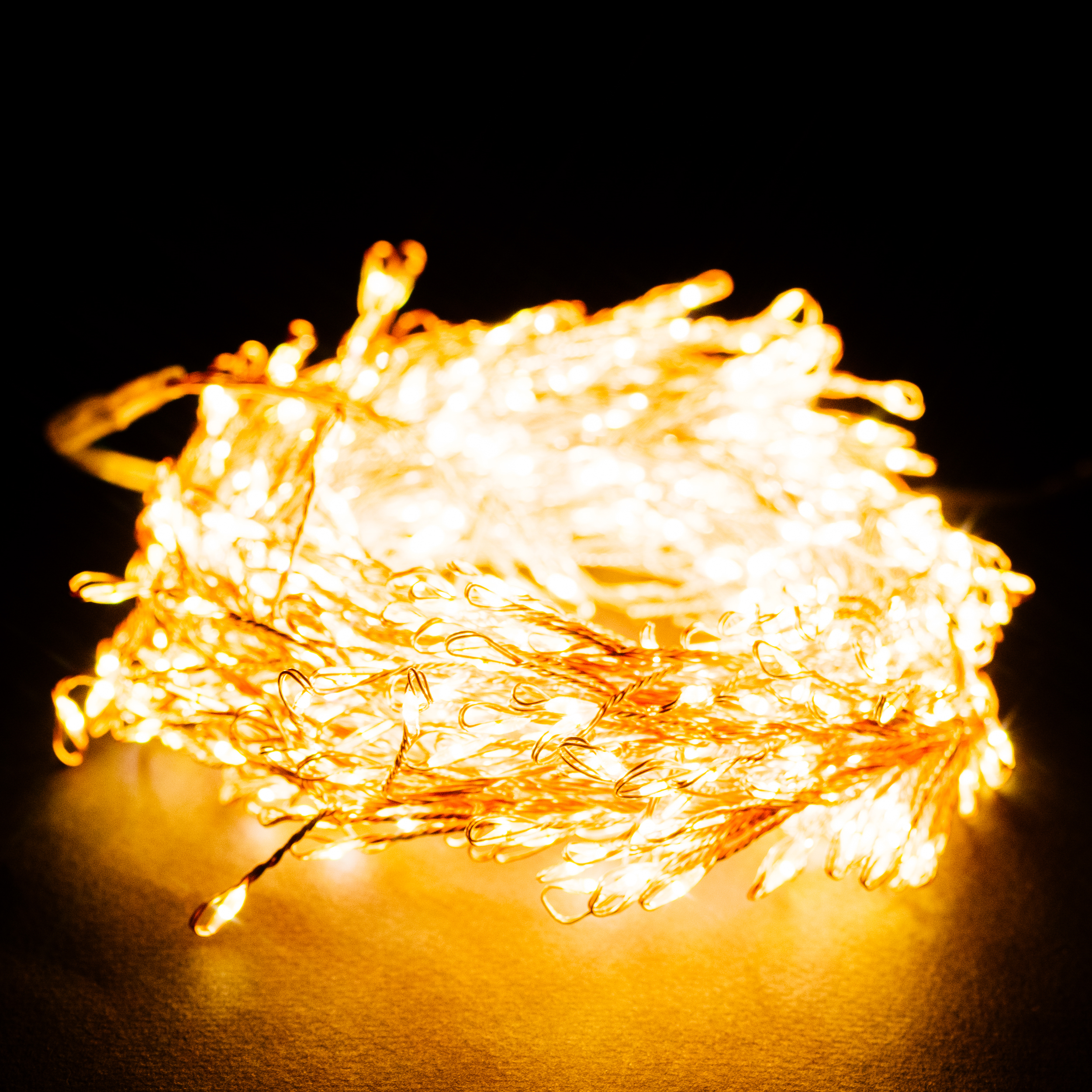 

Гирлянда кластер 480 LED теплый белый 4,8 м