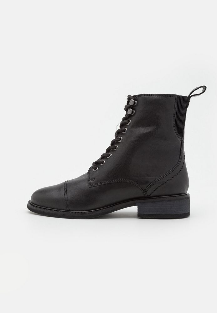 

Ботинки женские Clarks CL111N0GA черные 39.5 EU, Черный, CL111N0GA