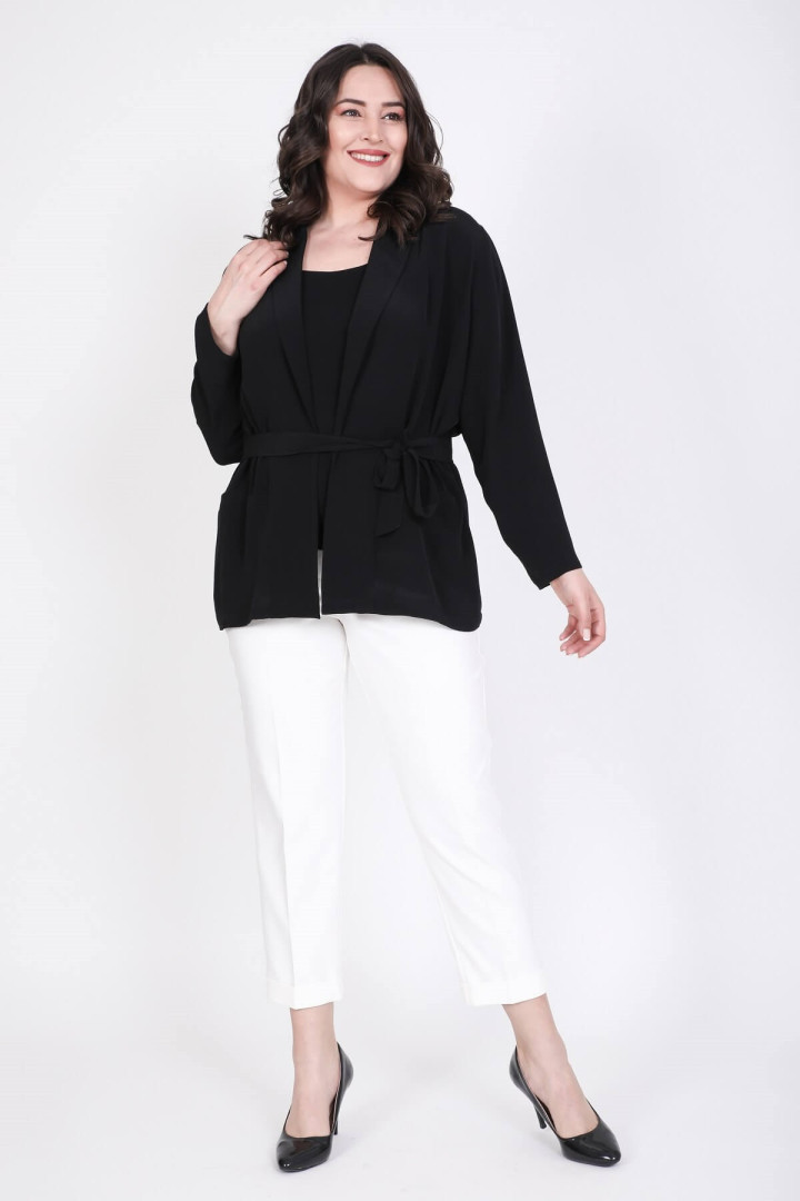 

Жакет женский My Line Moda 993 черный 52 RU (товары доставляются из-за рубежа), 993