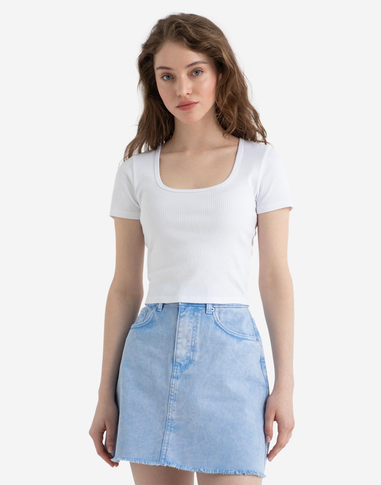 

Футболка женская Gloria Jeans GKT015824 белая M, Белый, GKT015824