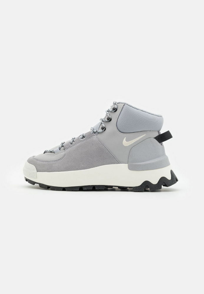 

Ботинки женские Nike NI111A16D серые 37.5 EU, Серый, NI111A16D