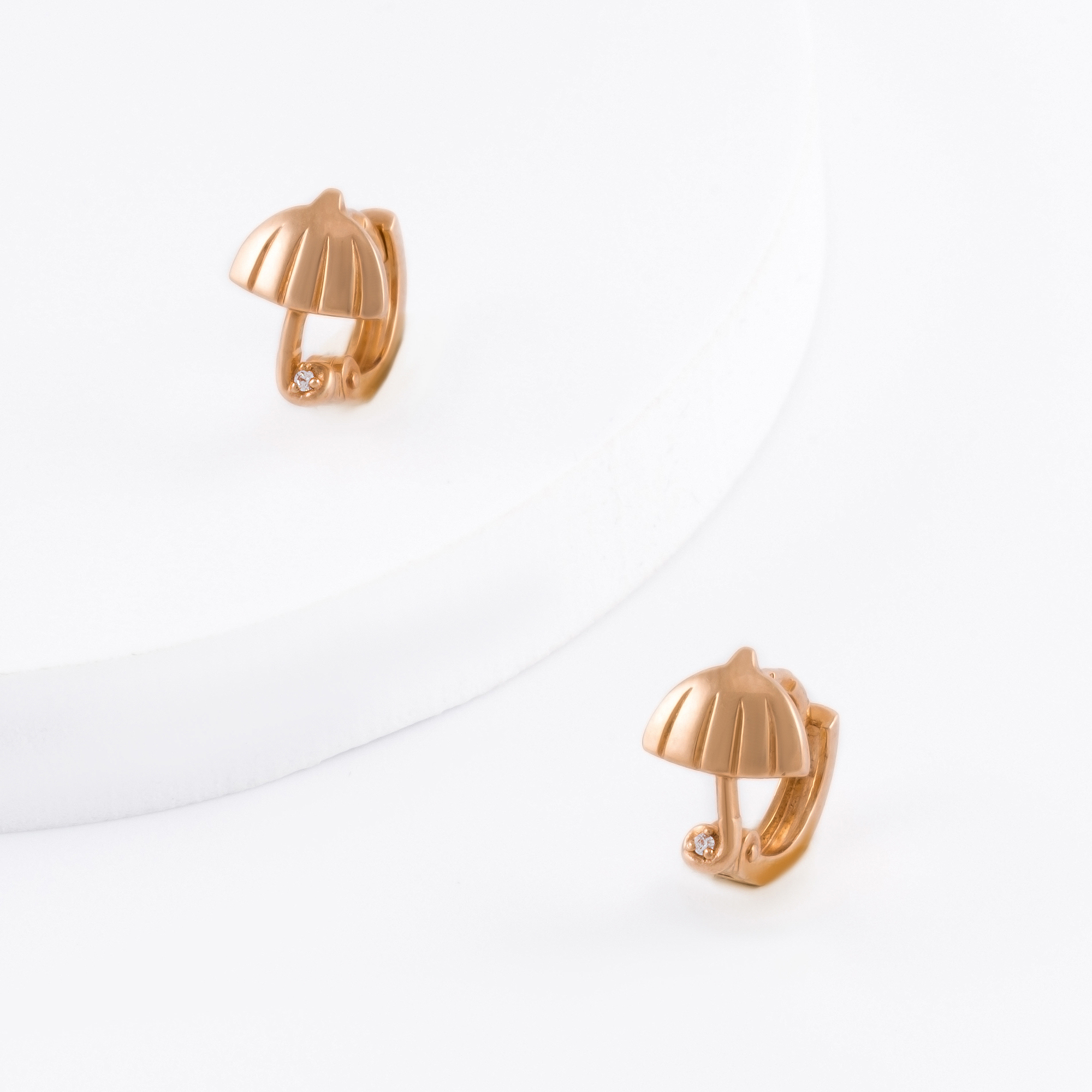 

Серьги из красного золота с фианитом НАШЕ ЗОЛОТО НЮ105000293066, НЮ105000293066