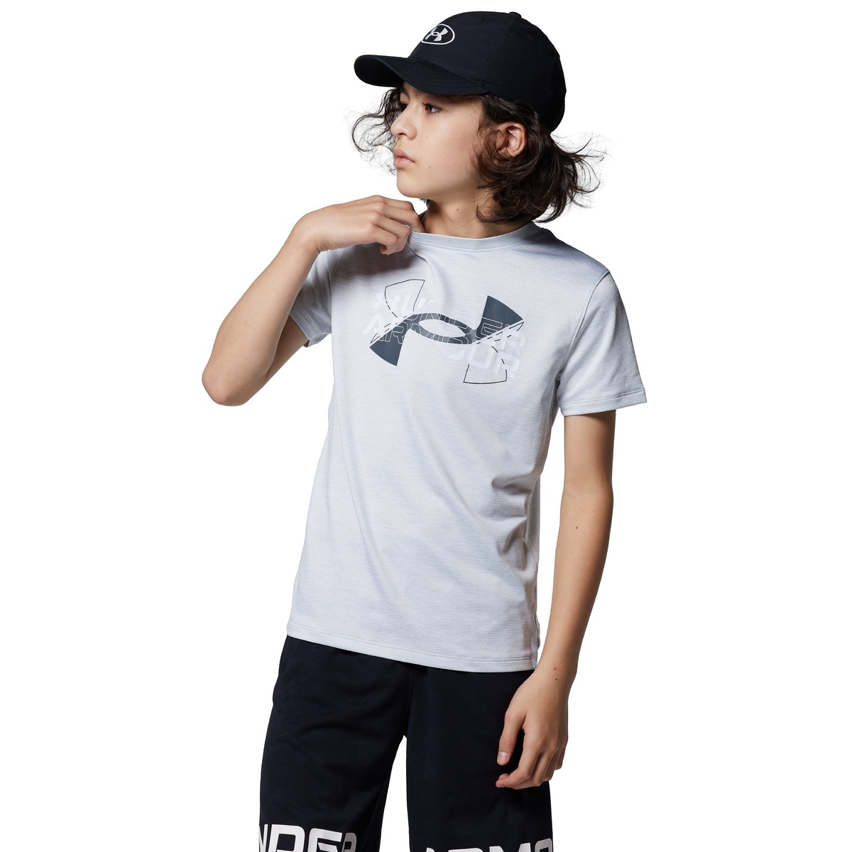 

Футболка Under Armour Vented Ss 1361777-014 цв.серый р. YXS, 1361777-014