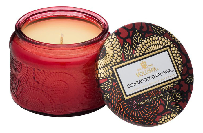 

Ароматическая свеча VOLUSPA Goji Tarocco Orange (ягода Годжи и красный апельсин) 90г, 114896
