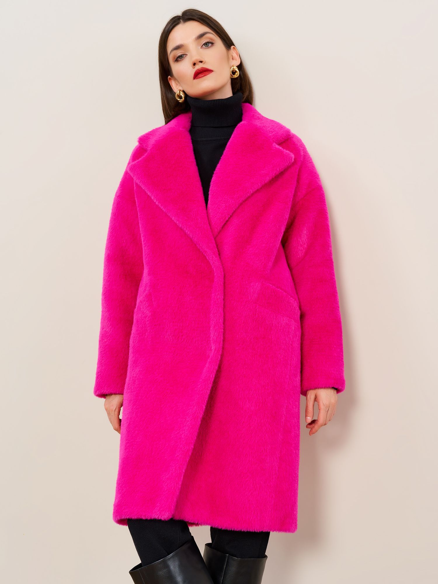 Пальто женское Viaville РТ41W розовое 44-46 RU