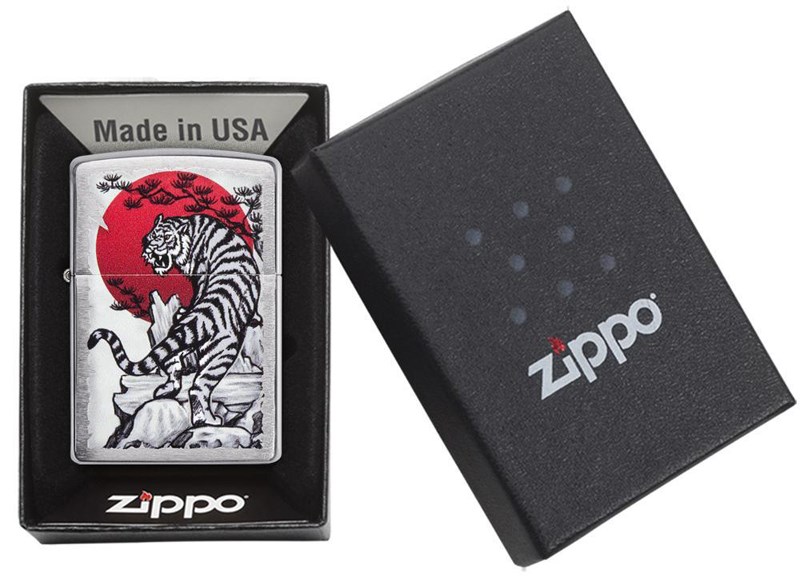 Бензиновая зажигалка Zippo Asian Tiger 29889 Brush Finish Chrome