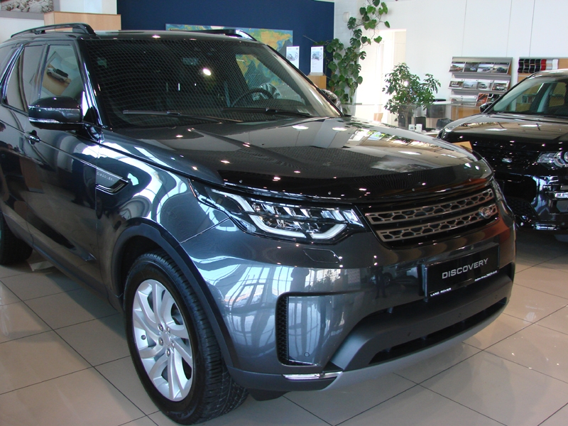 

Дефлектор капота Land Rover Discovery 2017-, темный