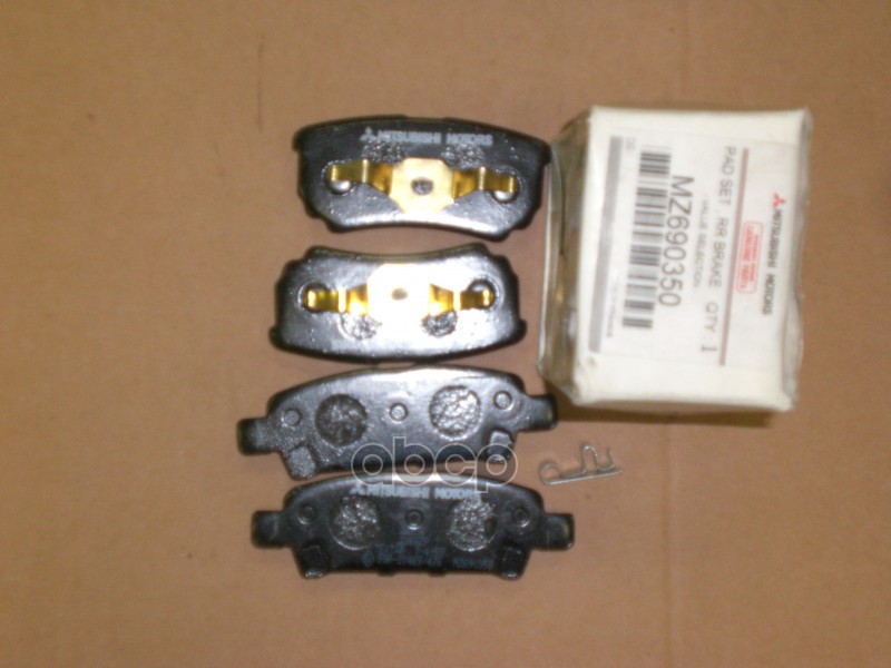 

Комплект тормозных колодок MITSUBISHI MZ690350