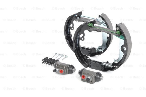 

Комплект тормозных колодок BOSCH 0 204 114 643