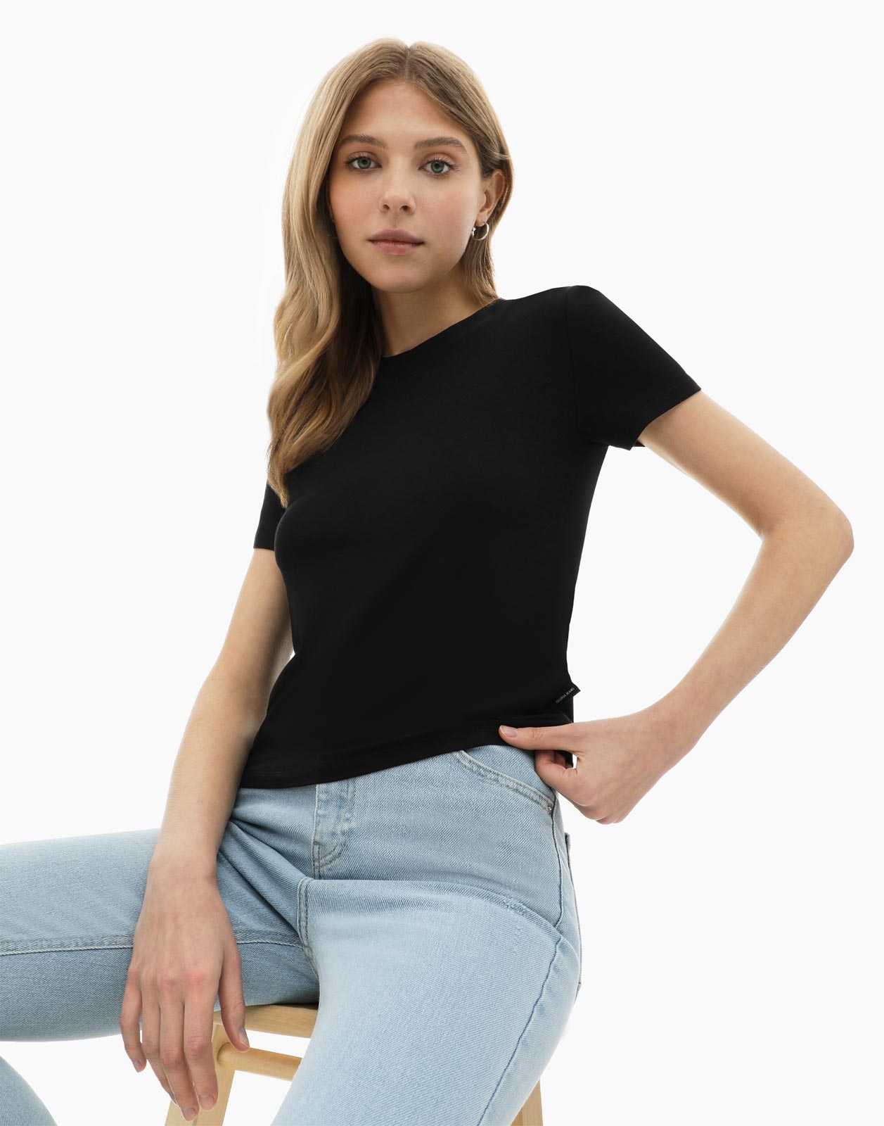 

Футболка женская Gloria Jeans GKT018925 черная L, Черный, GKT018925