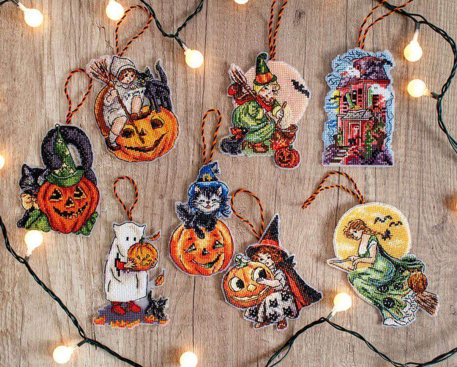 

Набор для вышивания LetiStitch Halloween Toys Kit