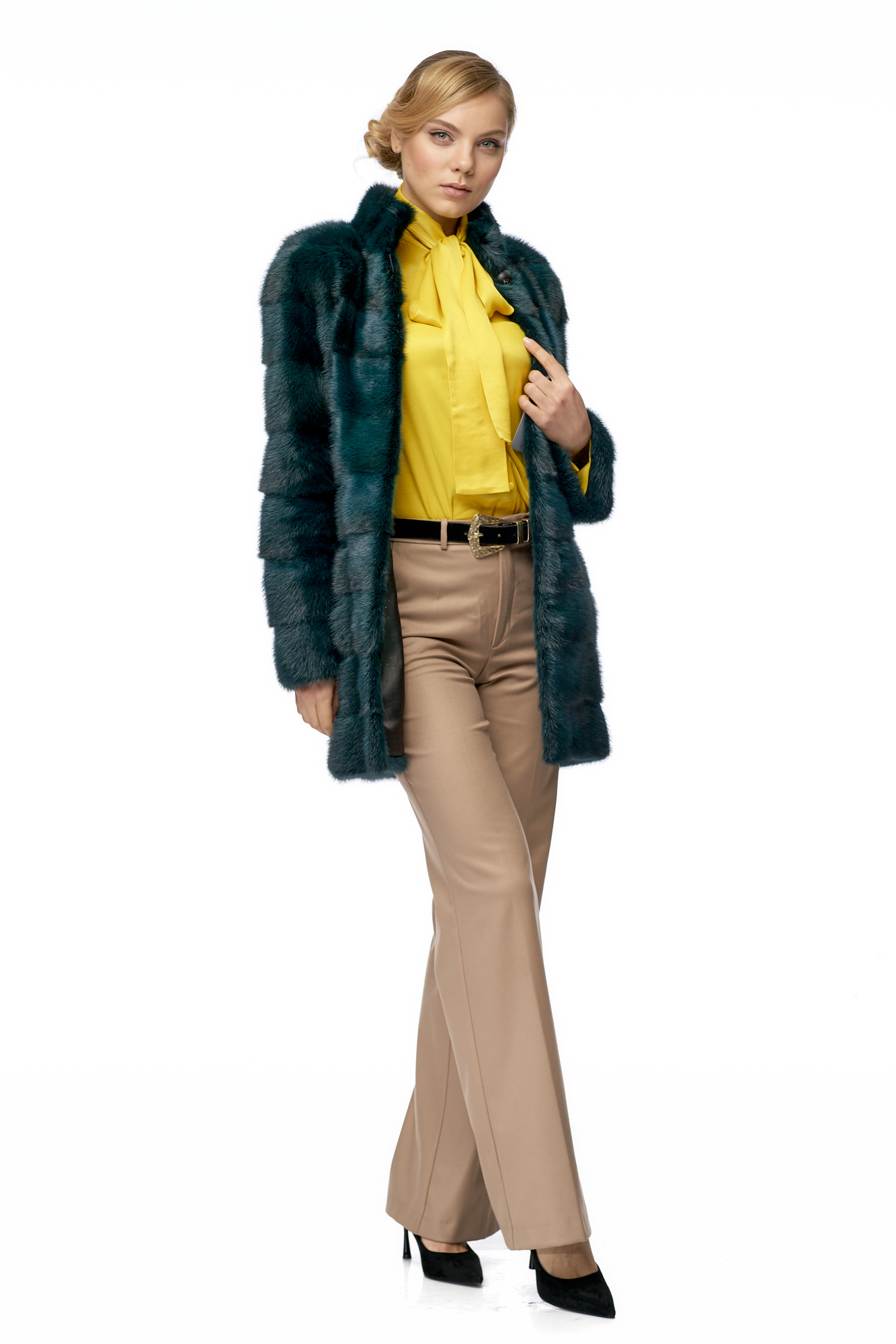 

Шуба женская МОСМЕХА 8006611 зеленая 44 RU, 8006611