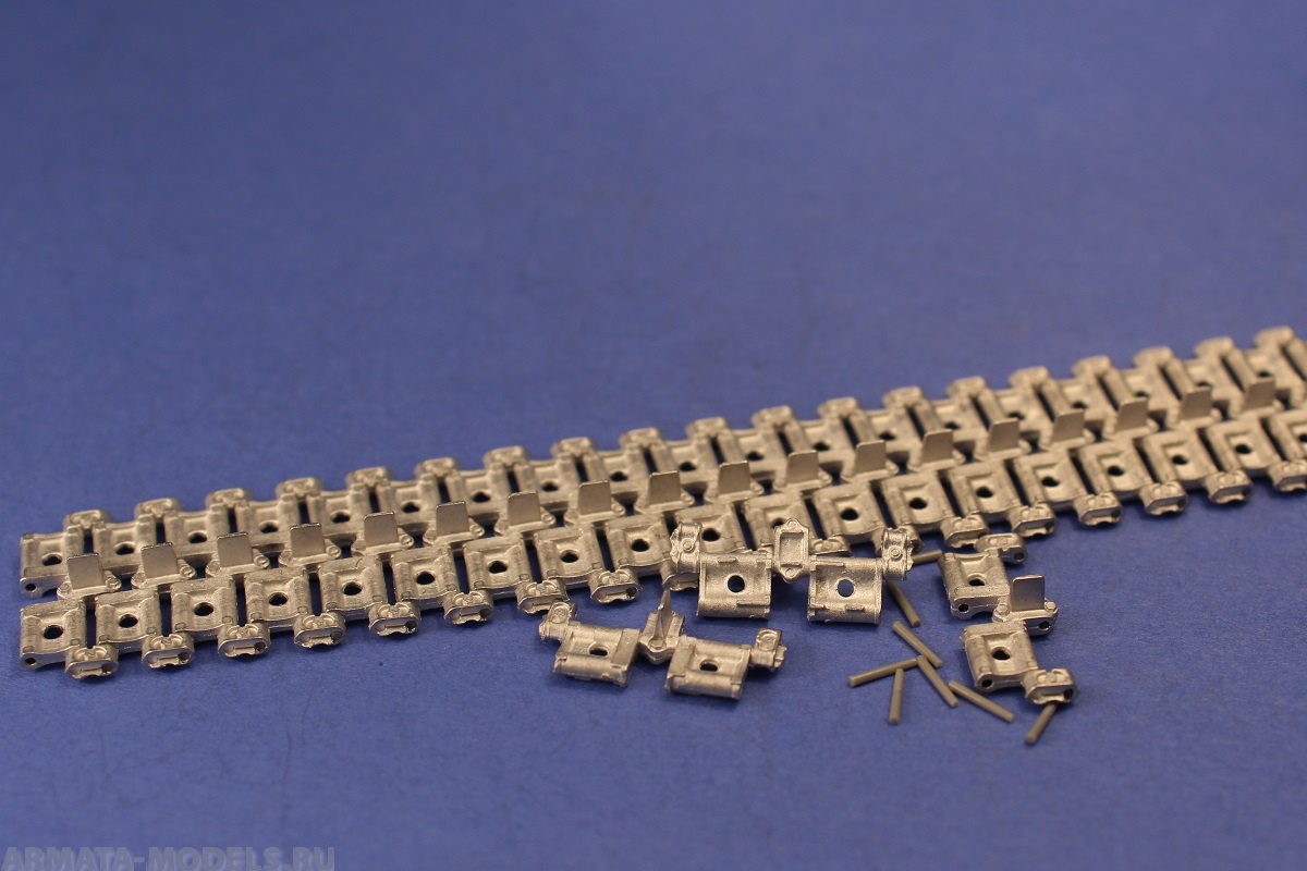 

MTL-35051 Tracks for T-64