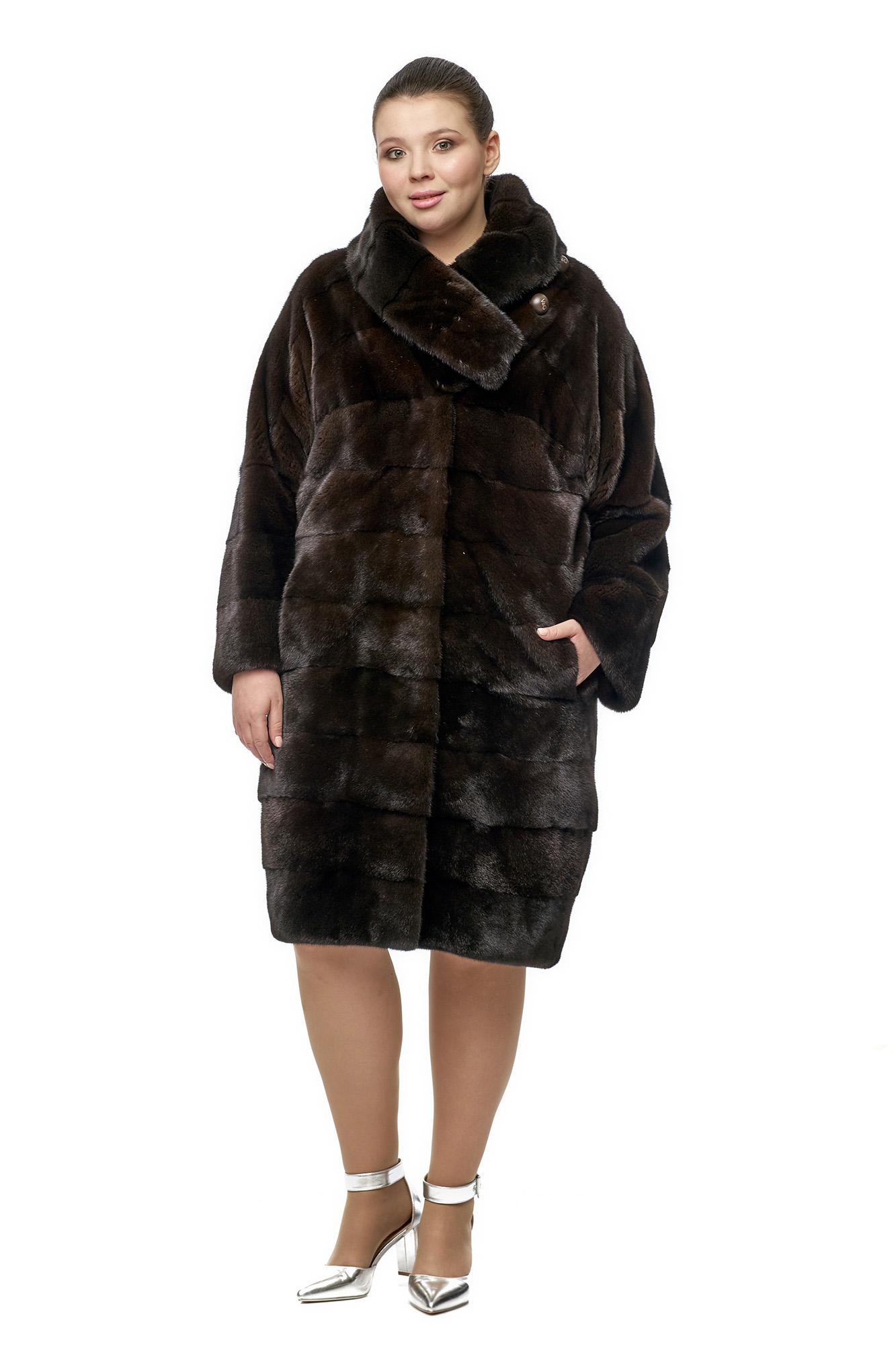 

Шуба женская МОСМЕХА 8007203 черная 52 RU, 8007203