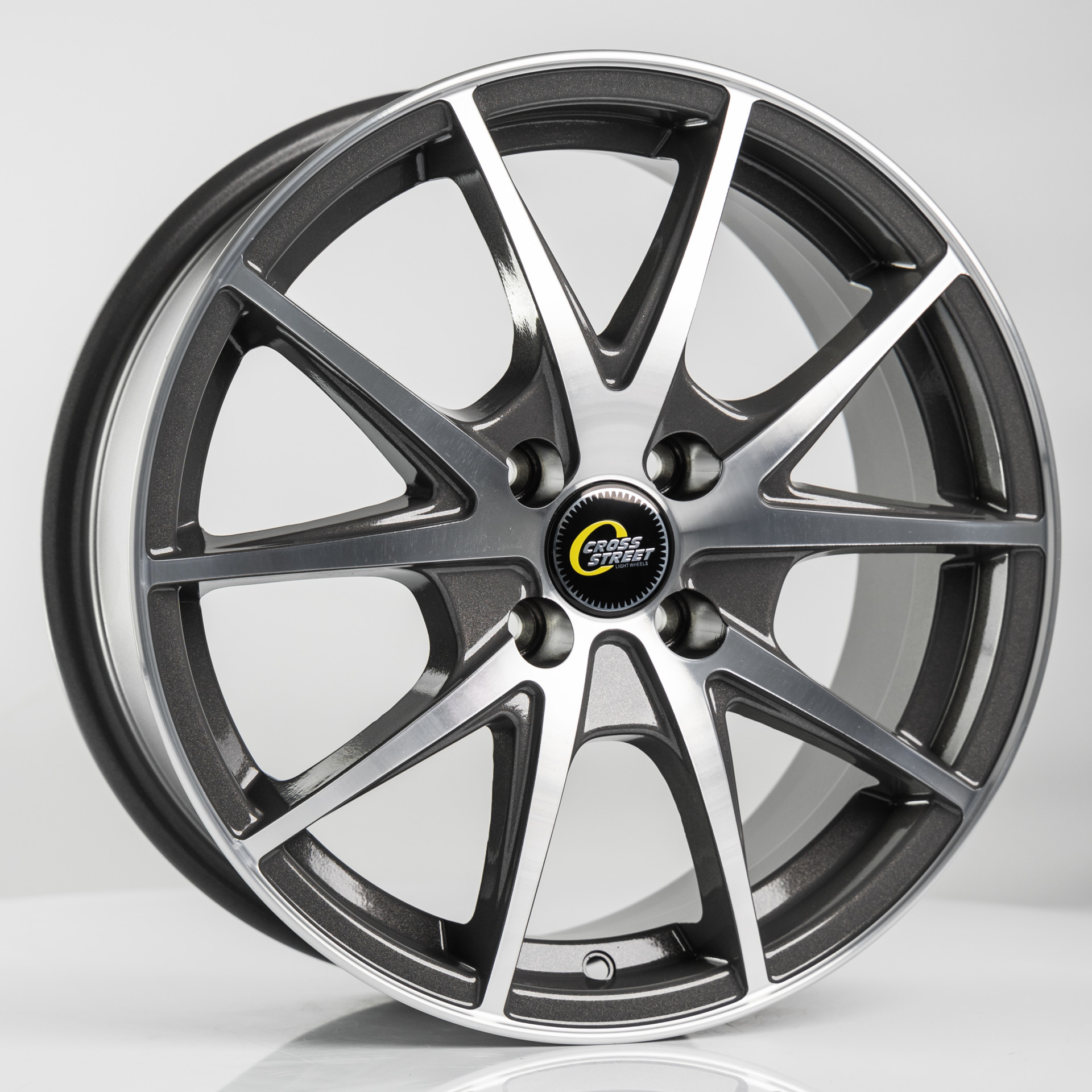 

Колесный диск CROSS STREET CR-17 6x15/4x100 ET36 D60.1 GMF