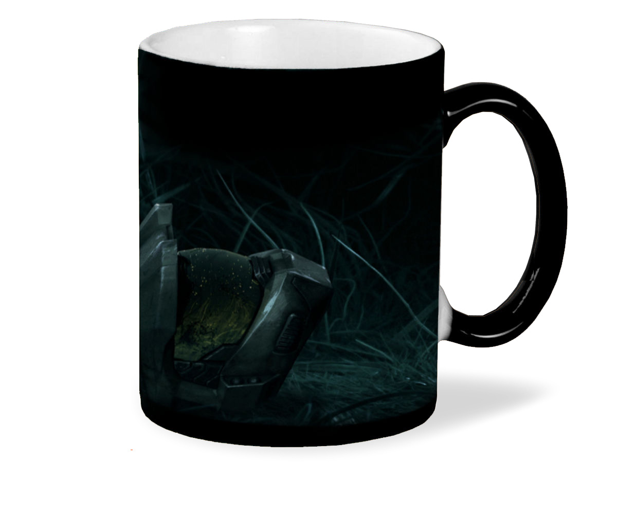 

Кружка хамелеон черный CoolPodarok halo 3 Шлем в траве