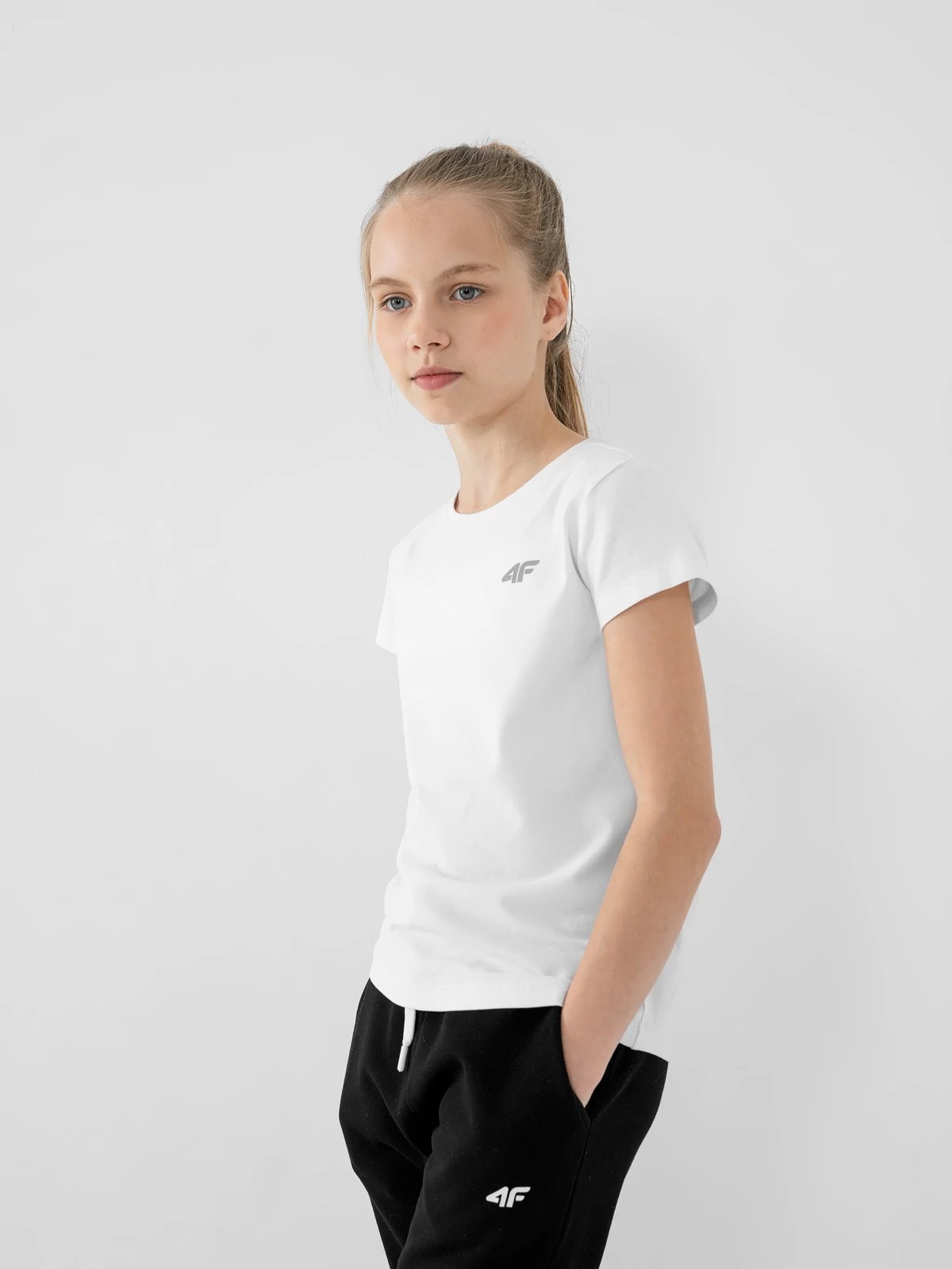 фото Футболка 4f girl's t-shirts hjz21-jtsd001-10s цв.белый р. 152