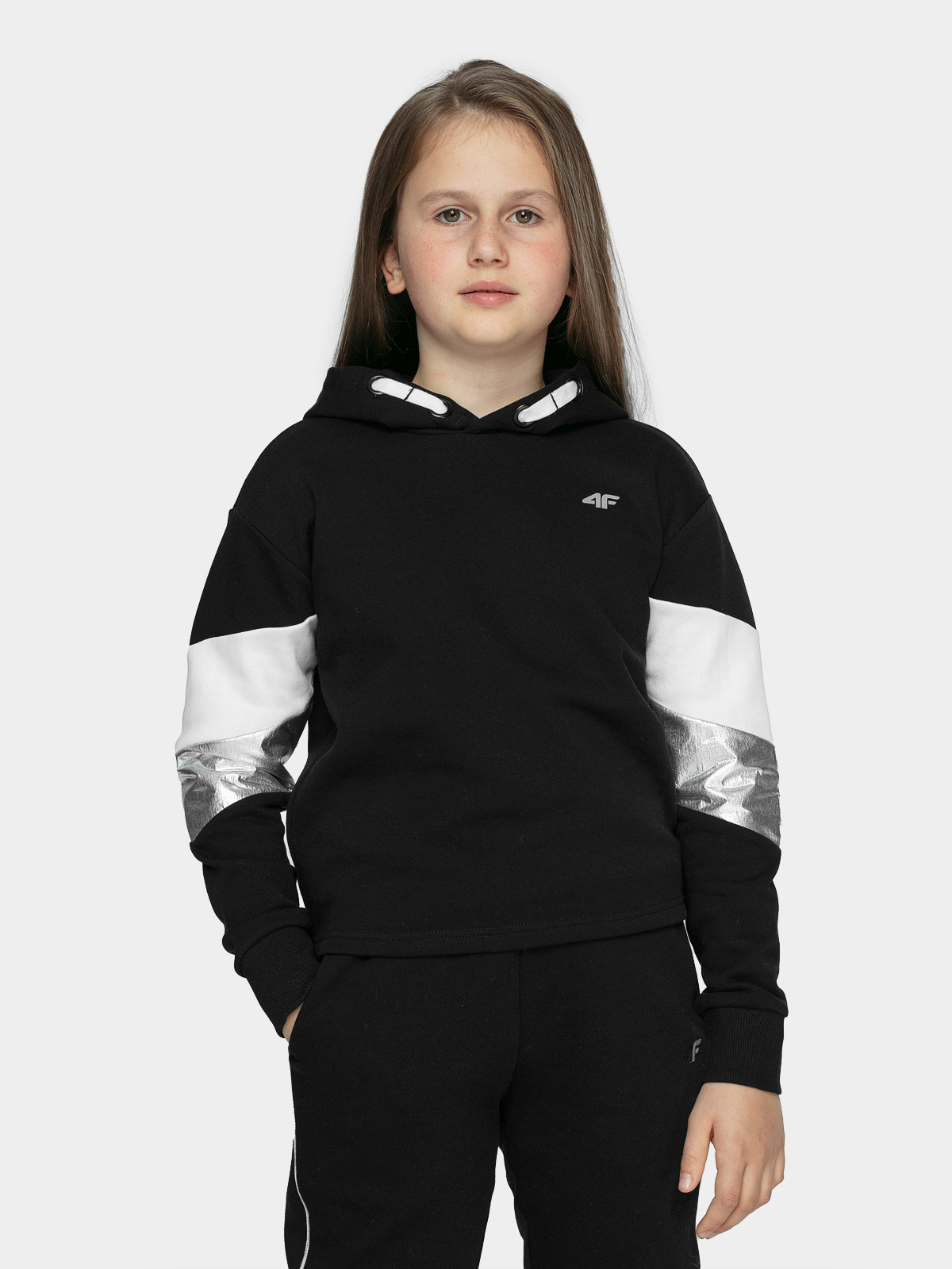 фото Худи 4f girl's sweatshirts hjz21-jbld005a-20s цв.черный р. 128