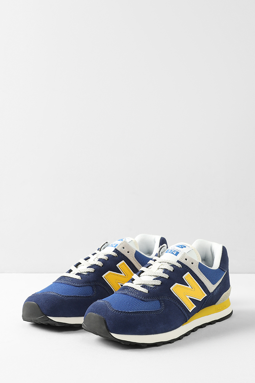 

Кроссовки мужские New Balance ML574 синие 9 US, Синий, ML574
