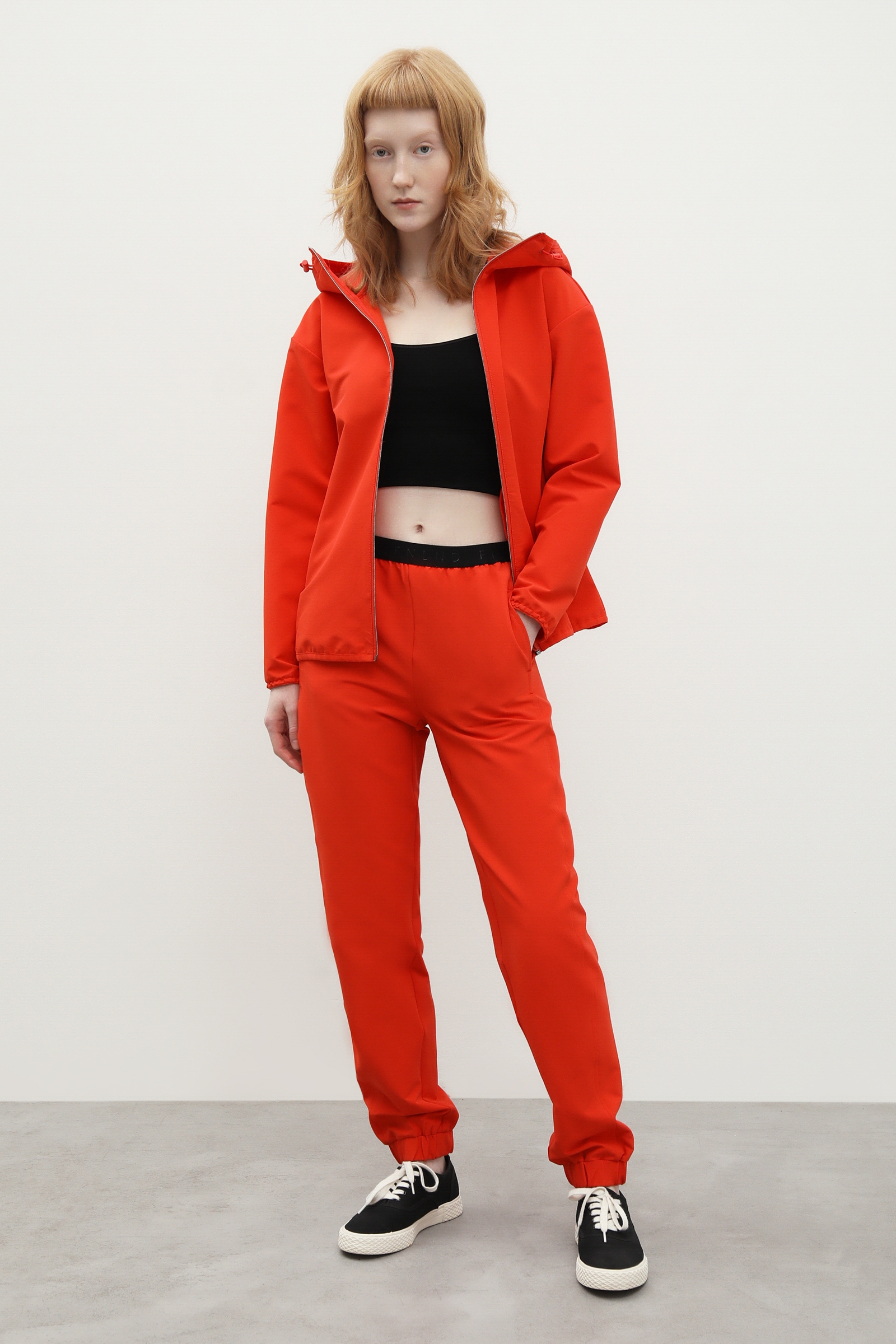 

Спортивные брюки женские Finn Flare FBD11068 красные L, Красный, FBD11068