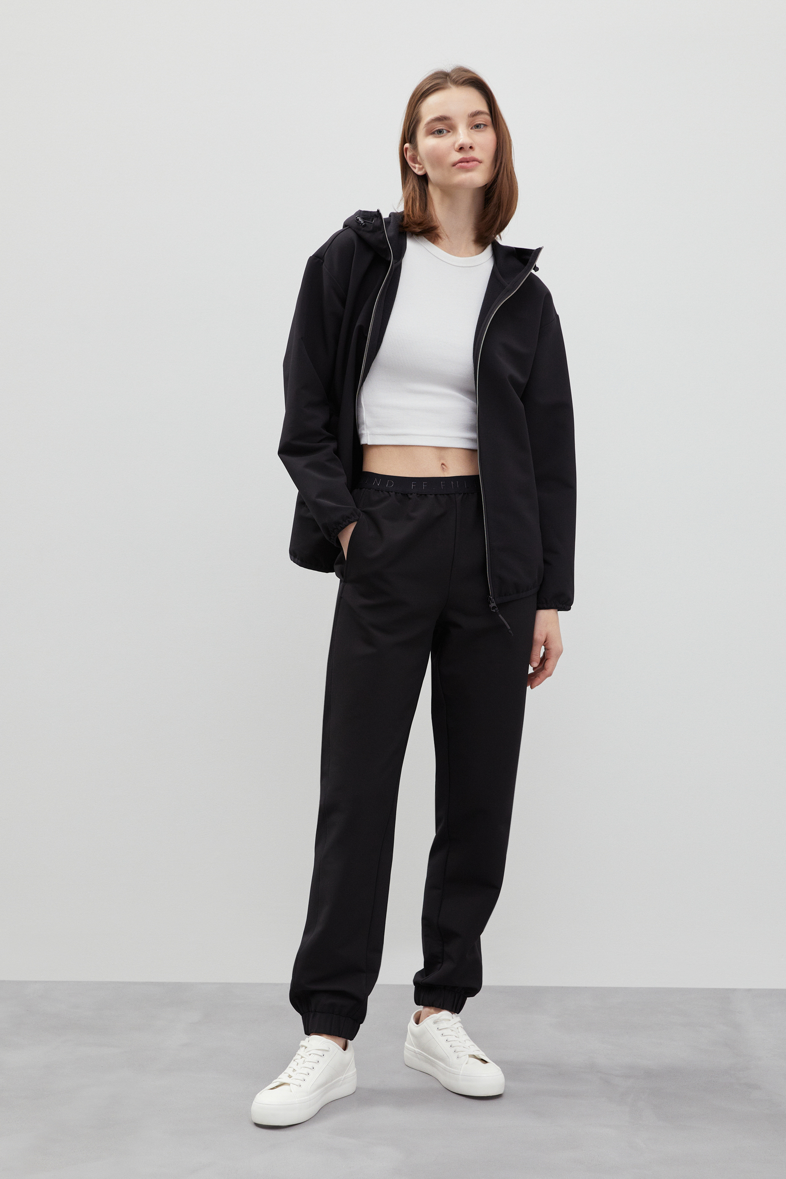 

Спортивные брюки женские Finn Flare FBD11068 черные XS, FBD11068