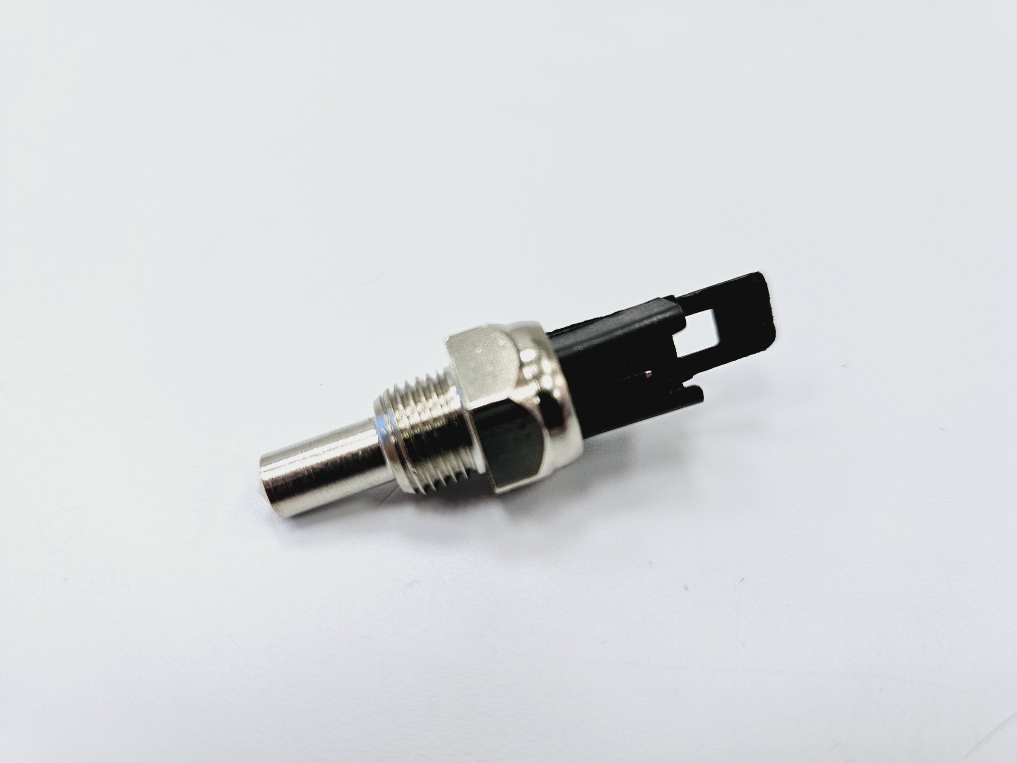 

Датчик температуры NTC (погружной) ELECTROLUX Hi-Tech (арт. АС62918484-1)