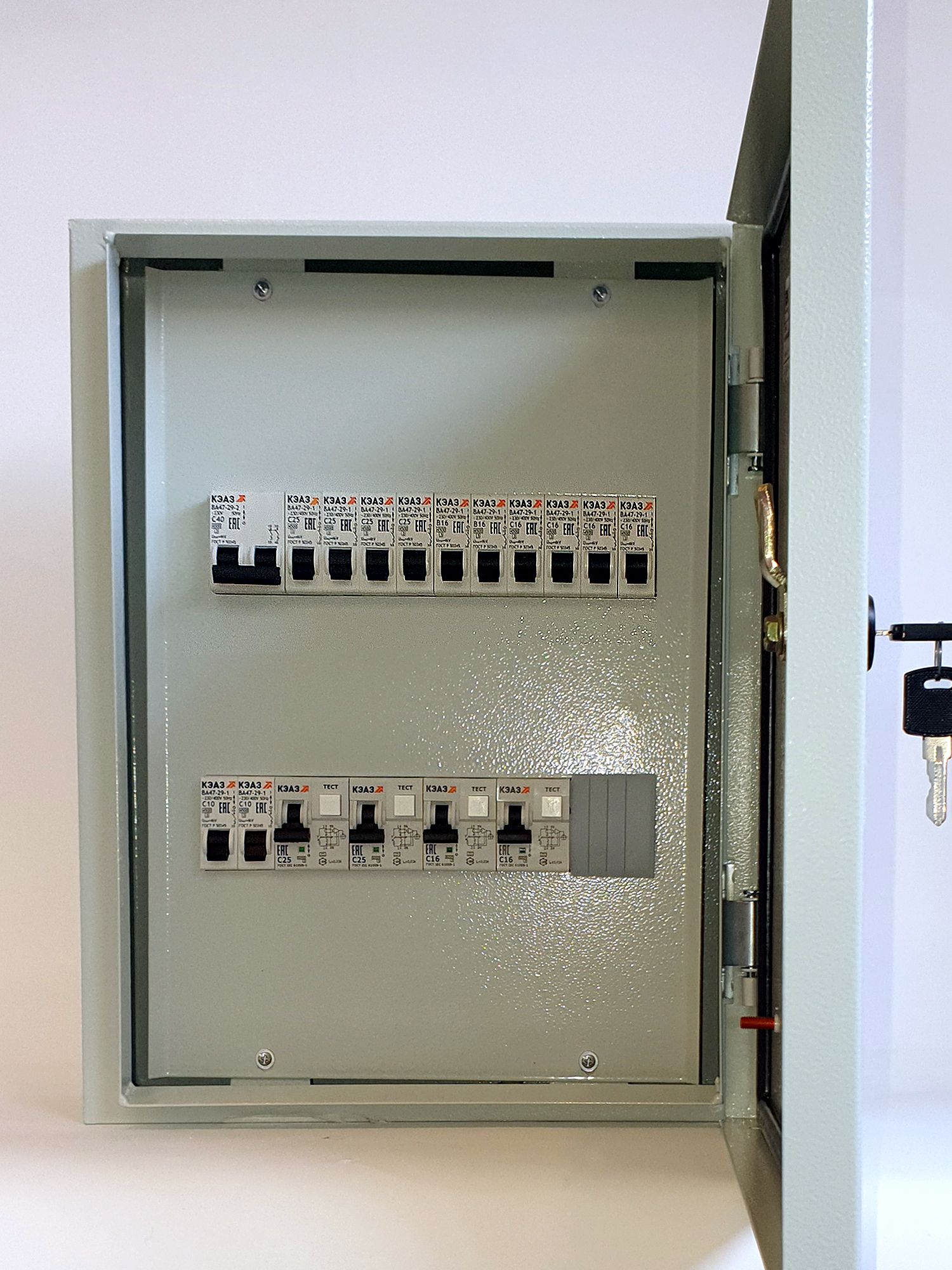 Электрический щиток КЭАЗ в сборе НКУ 40А-ЩРН-24-IP54 (м32)