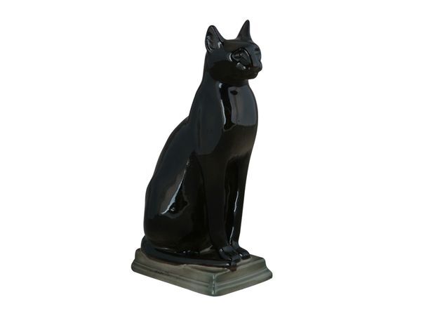 Скульптура Императорский фарфоровый завод. Кошка египетская. Высота 16,2 см.