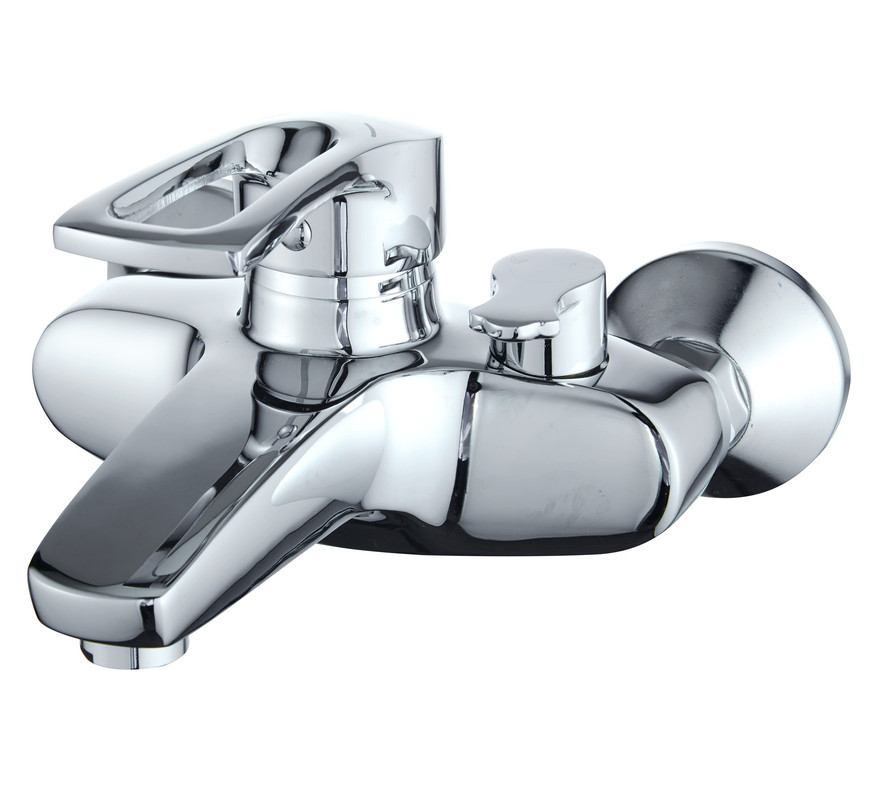 

Смеситель на ванну Diadonna D80-330122 с коротким изливом, картридж 40 мм, хром, Серебристый, D80-330122