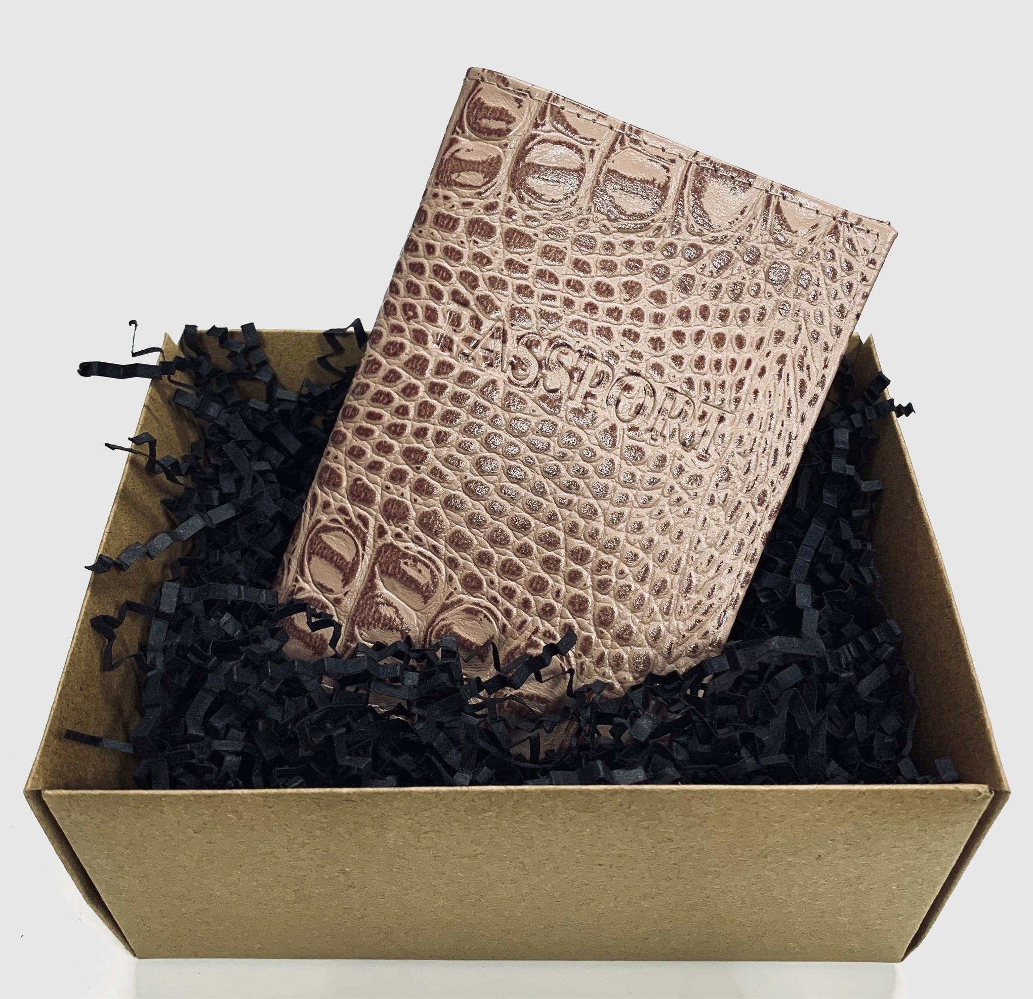 

Обложка для паспорта NoBrand Подарок бежевая кайман, Бежевый, Подарок