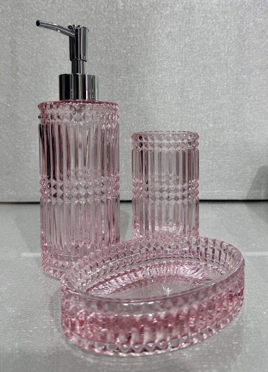 

Набор аксессуаров для комнаты MayBee 3 шт материал стекло, розовый/хром, pink.glass.rubbed.set