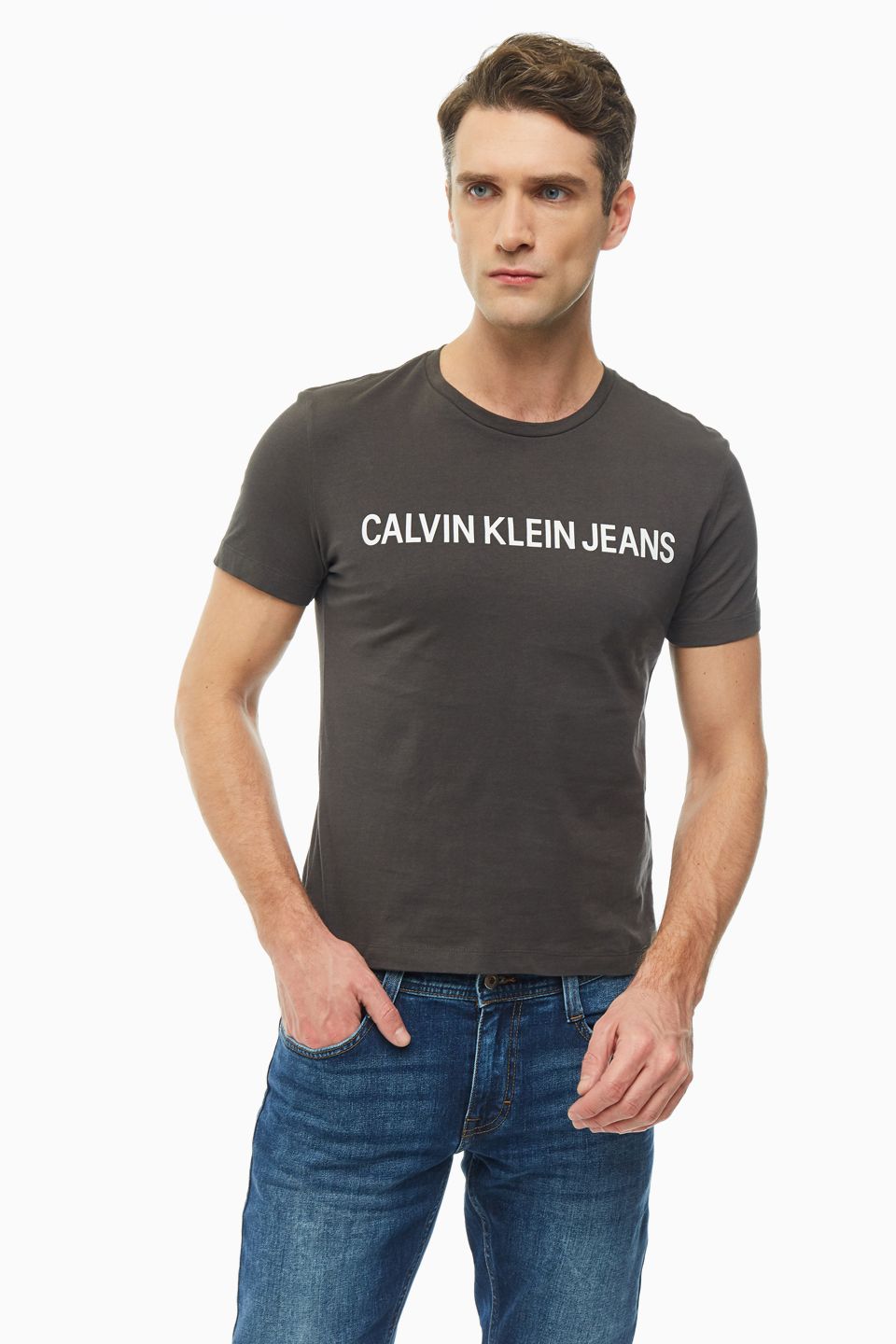 Футболка calvin klein jeans. Кельвин Кляйн джинс футболка мужская. Calvin Klein Jeans футболка мужская. Футболка Calvin Klein мужская серая. Calvin Klein Jeans футболка.