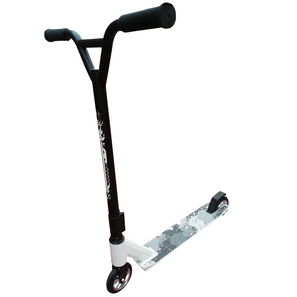фото Трюковый самокат scooter pro усиленный черно-белый