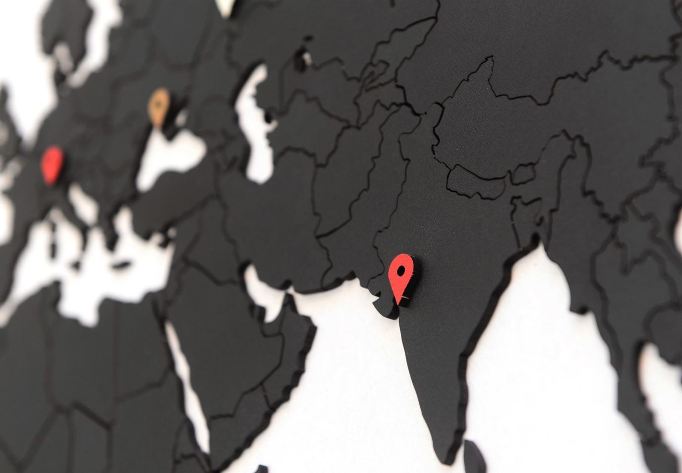 

Деревянная карта мира Mimi World Map True Puzzle Black 100 x 60 cm