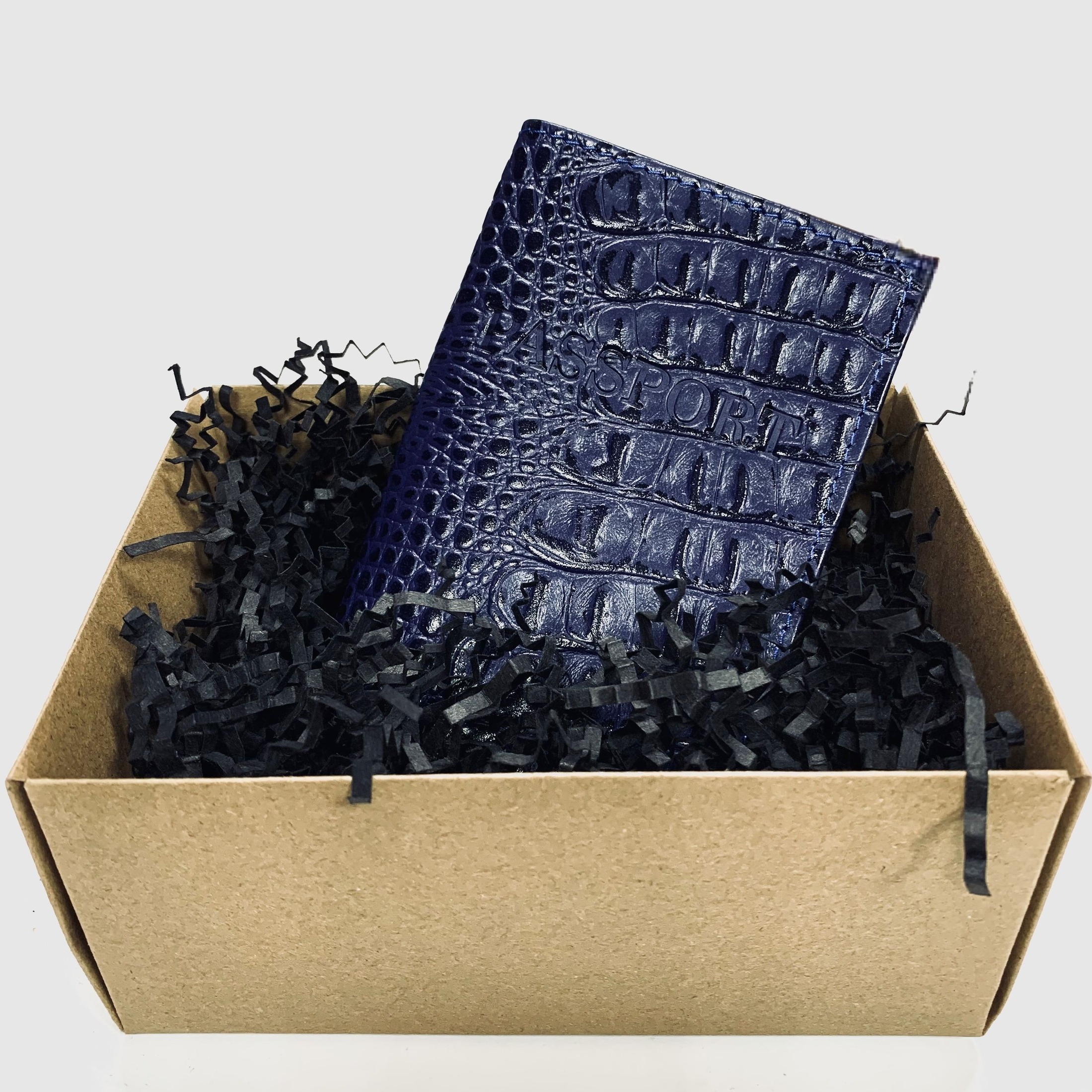 

Обложка для паспорта NoBrand Подарок фиолетовая кайман, Фиолетовый, Подарок