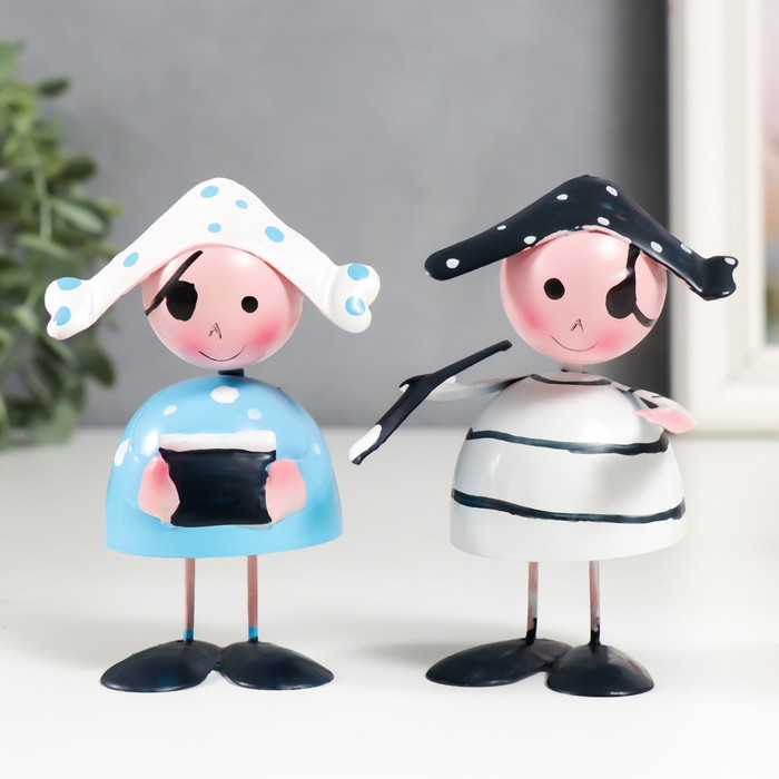 

Сувенир металл "Малыш-пират" МИКС 10х5х8 см (4 шт), Разноцветный