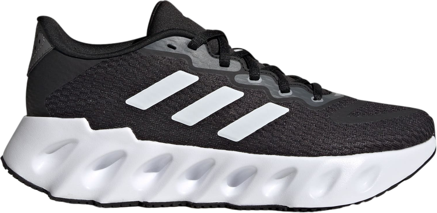 

Кроссовки женские Adidas ADIDAS SWITCH RUN черные 5 UK, Черный, ADIDAS SWITCH RUN