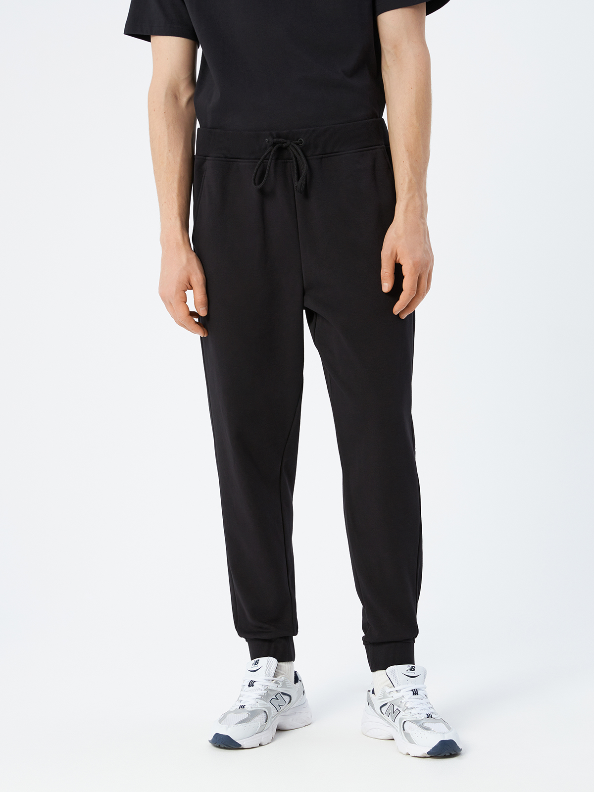 Брюки спортивные мужские Calvin Klein 00GMF2P613BAE чёрные, размер S
