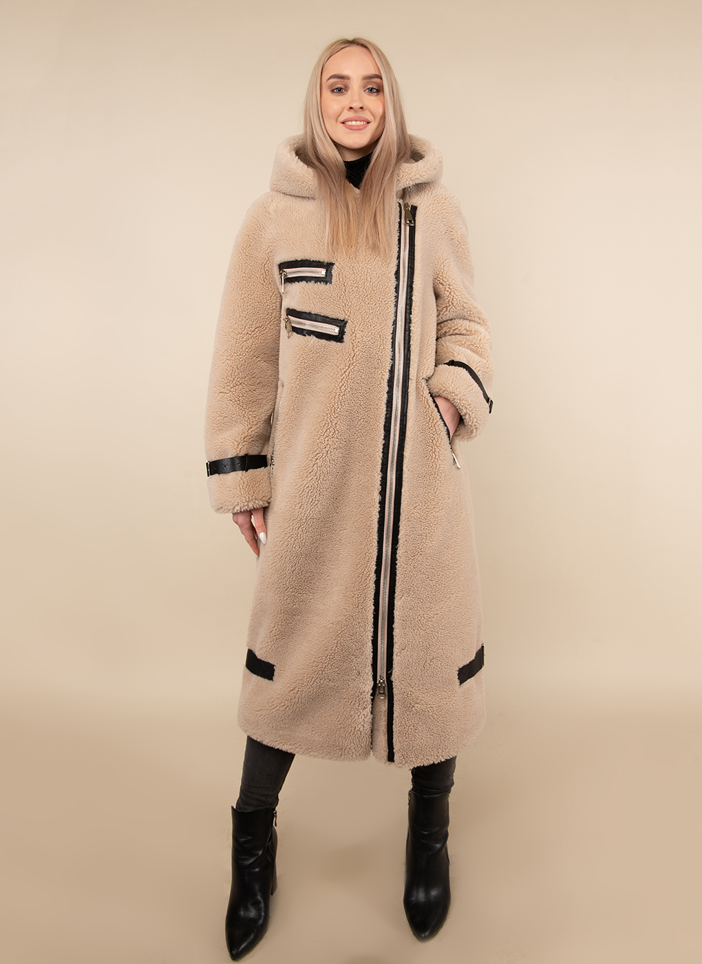 

Шуба женская Каляев 49558 бежевая 44 RU, 49558