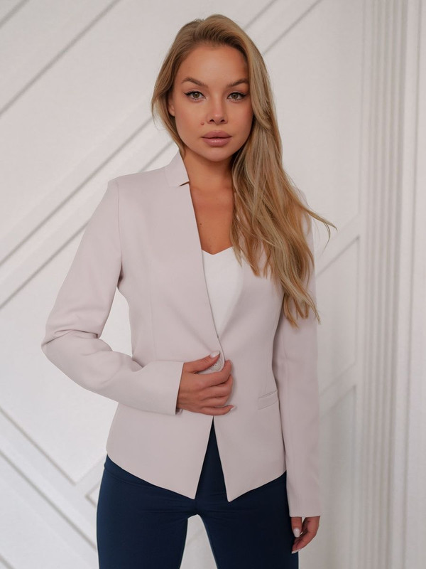 

Пиджак женский MILANIA style 22024 бежевый 50 RU, 22024