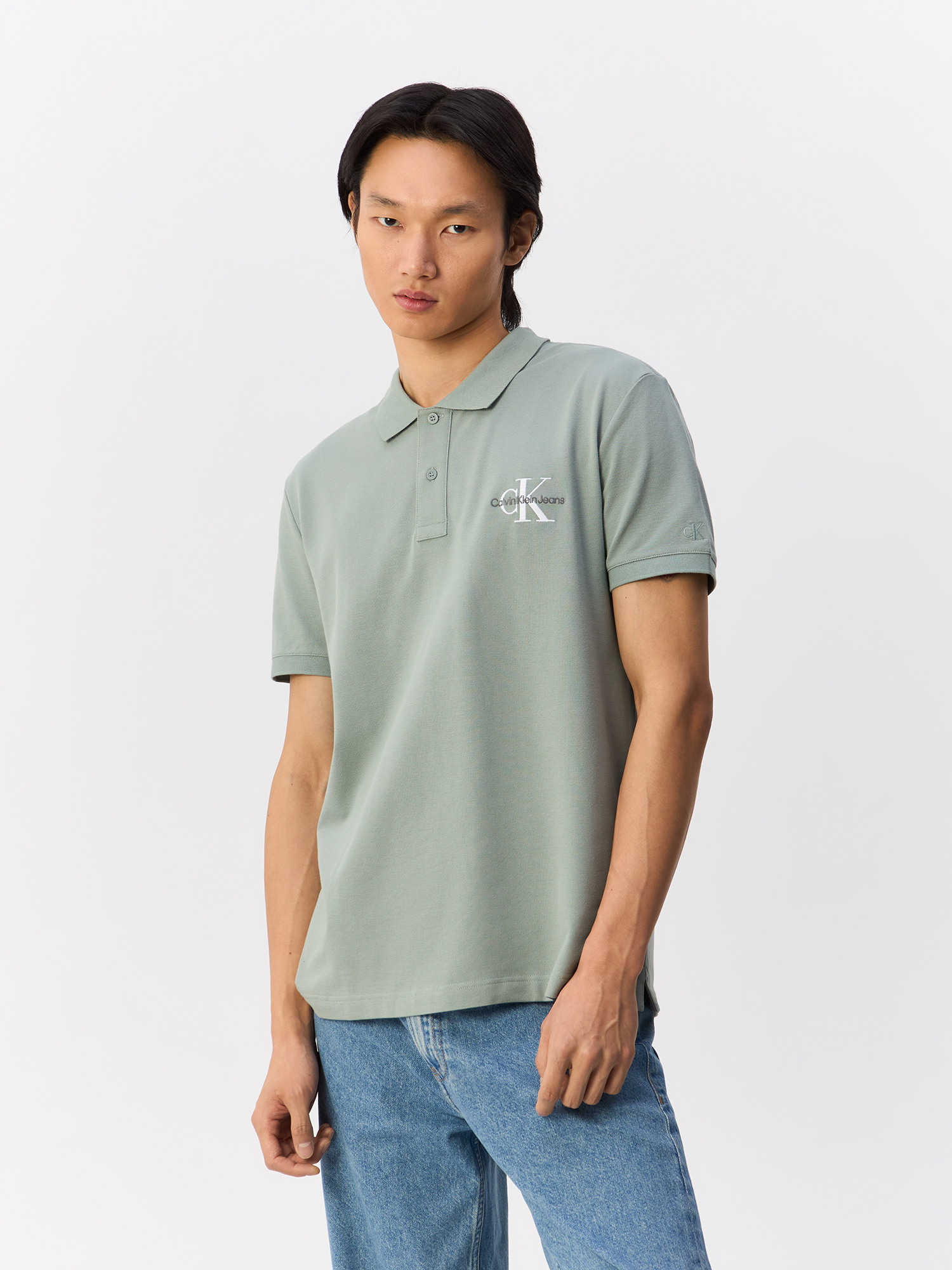 

Футболка мужская Calvin Klein Jeans J30J325664 серая XL, Серый, J30J325664