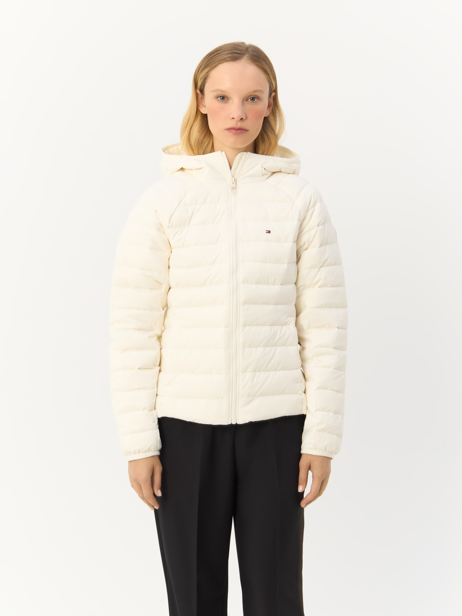 Пуховик женский Tommy Hilfiger Sporty Lw Down Jacket WW0WW42350 белый L