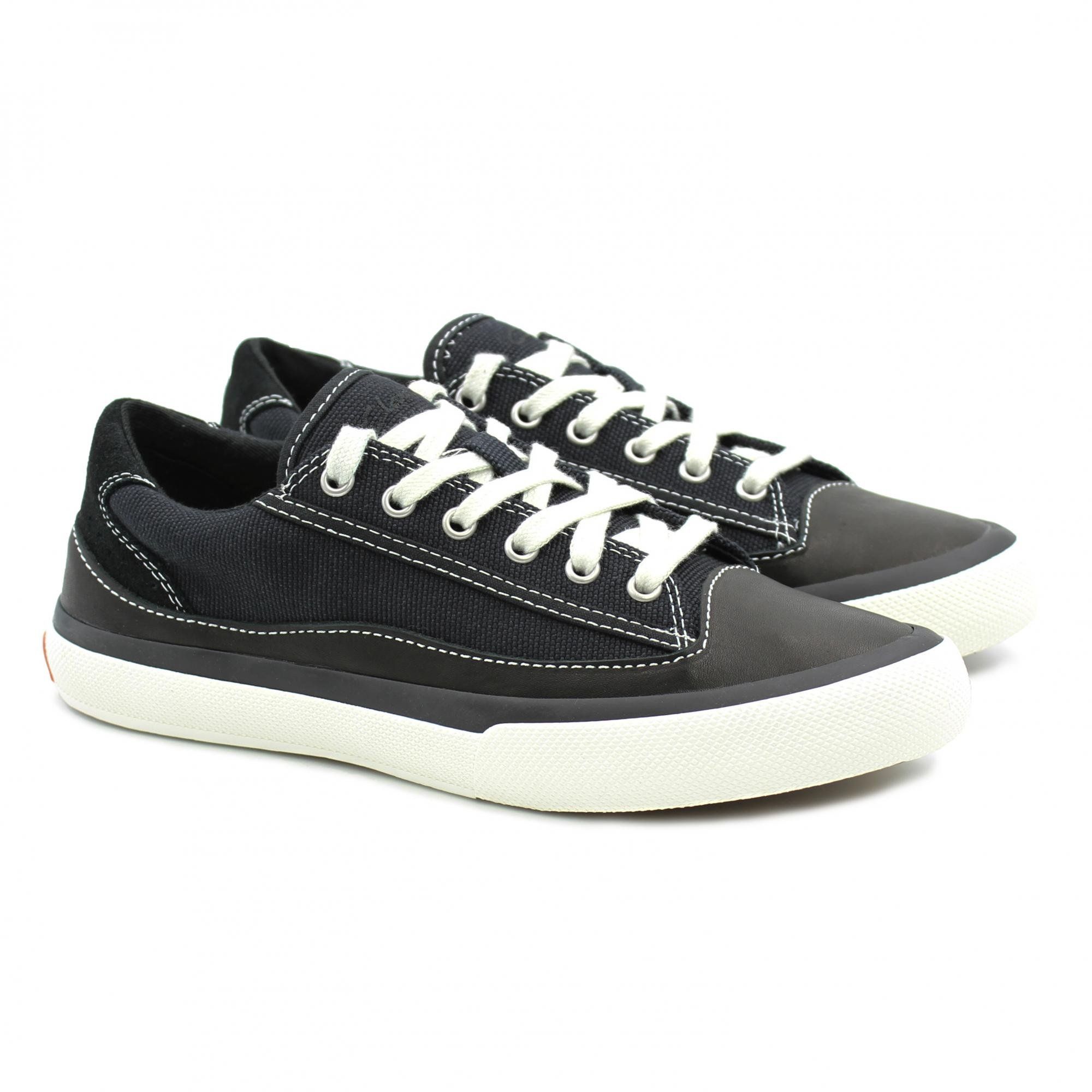 

Кеды женские Clarks Aceley Lace 26158980 черные 37.5 EU, Aceley Lace 26158980
