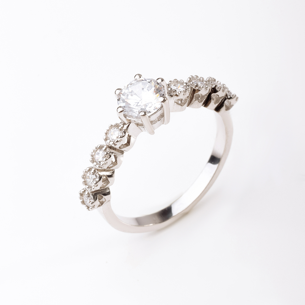 Кольцо из серебра с фианитом р.17,5 НАШЕ ЗОЛОТО ЯВ821280С