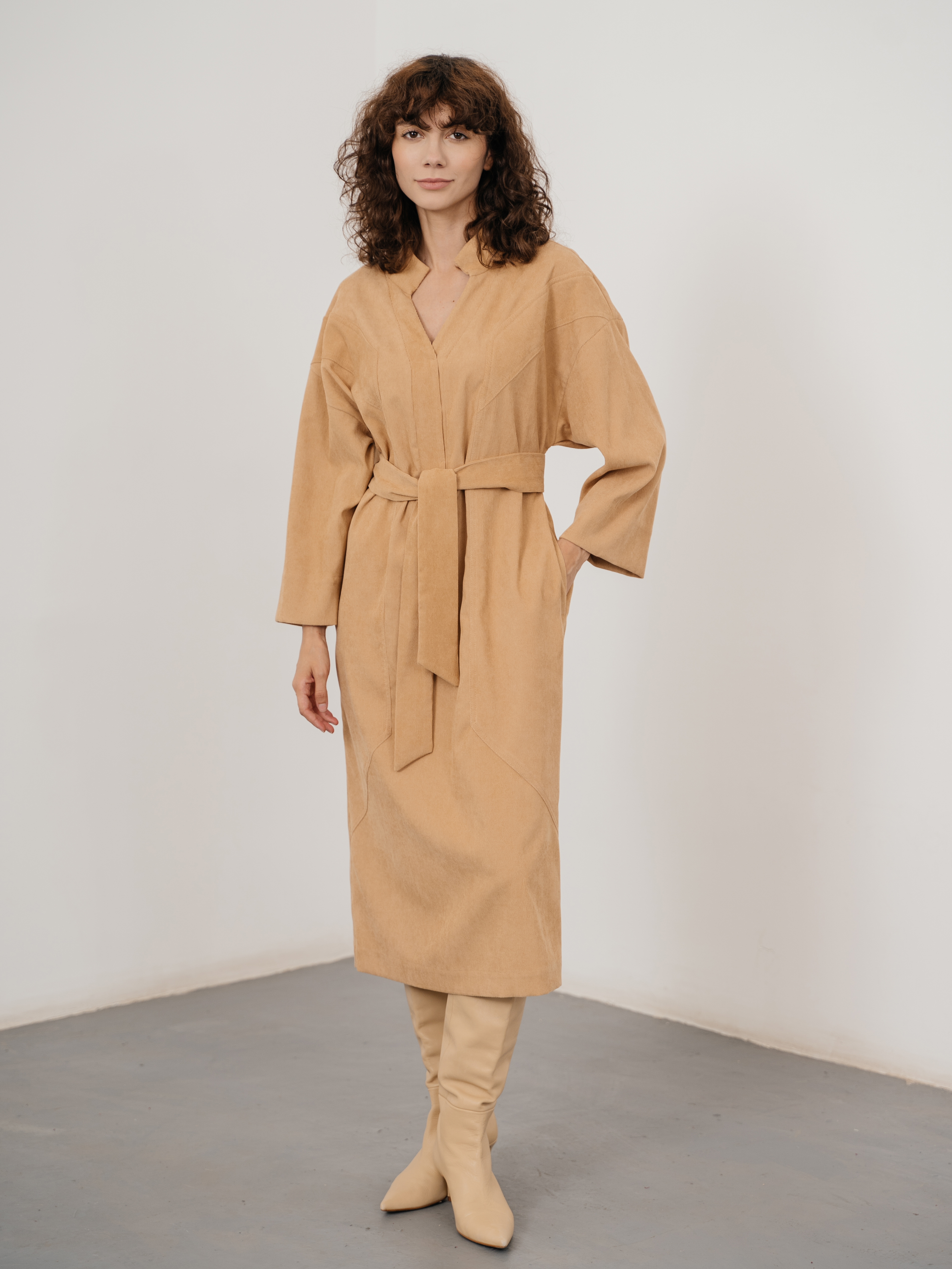 

Платье женское Модный дом Виктории Тишиной Шарлотта бежевое S, Бежевый, Шарлотта