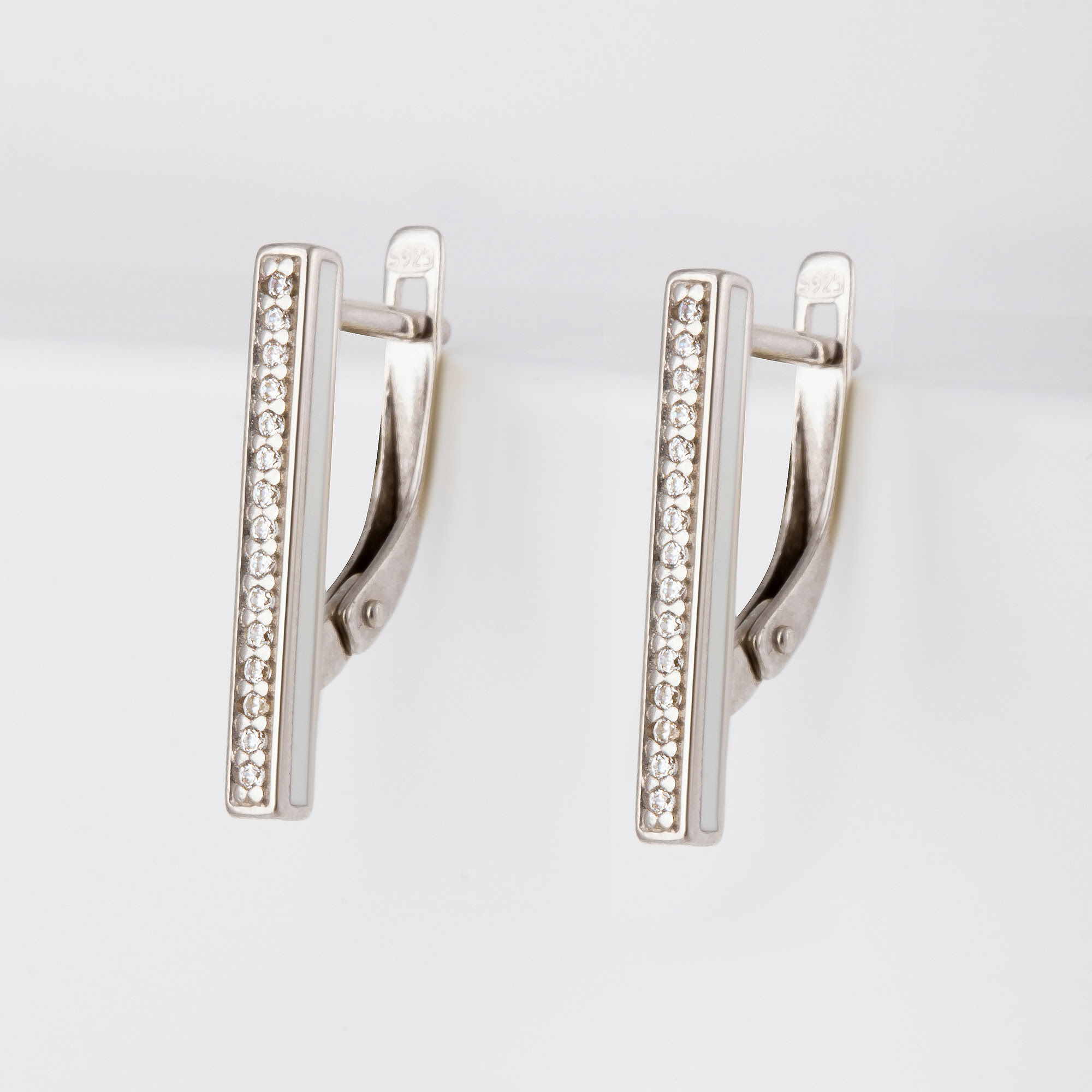 

Серьги из серебра с фианитом/эмалью НАШЕ ЗОЛОТО ДИ94024956, ДИ94024956