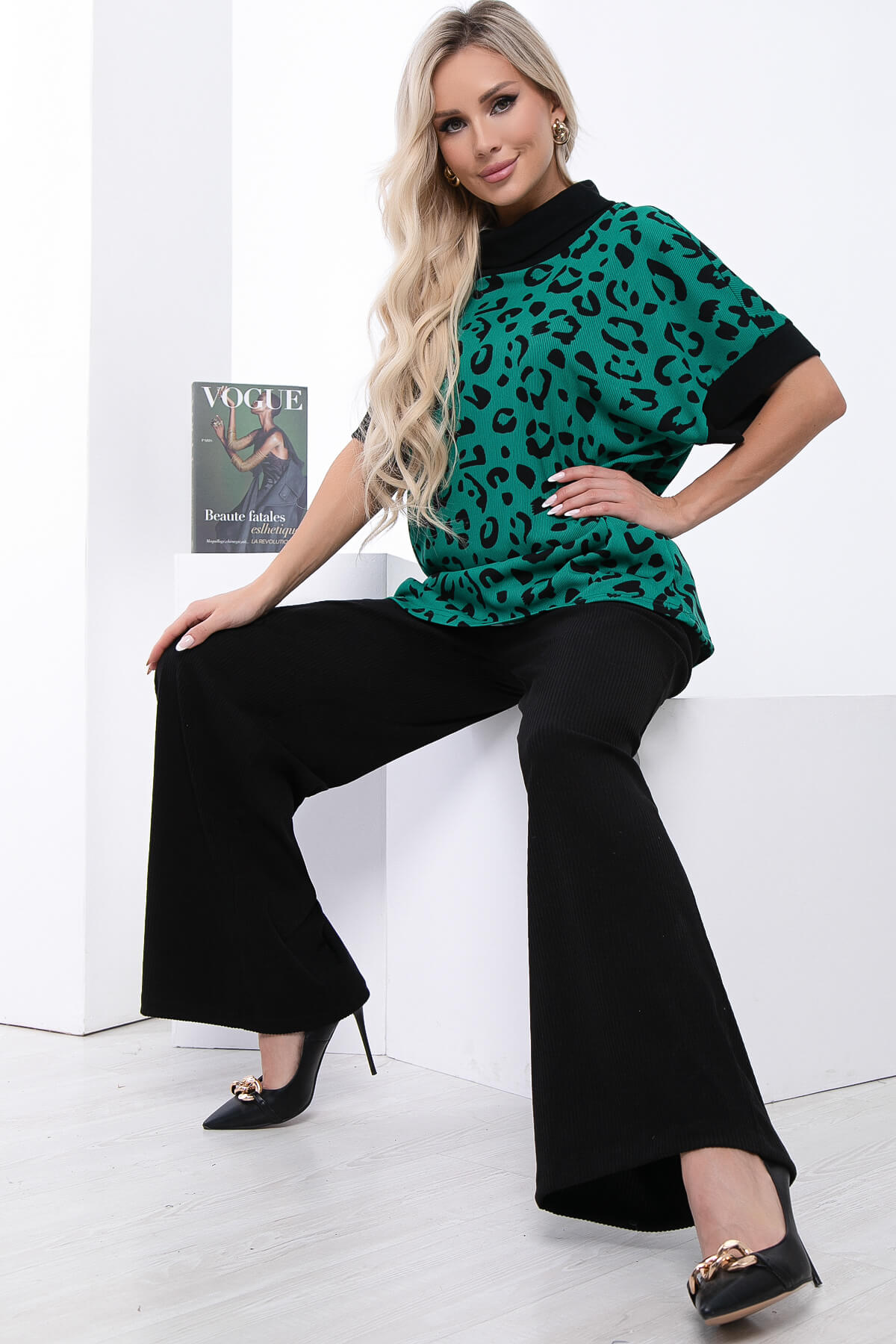 

Костюм женский LT Collection Лео зеленый 46 RU, Лео