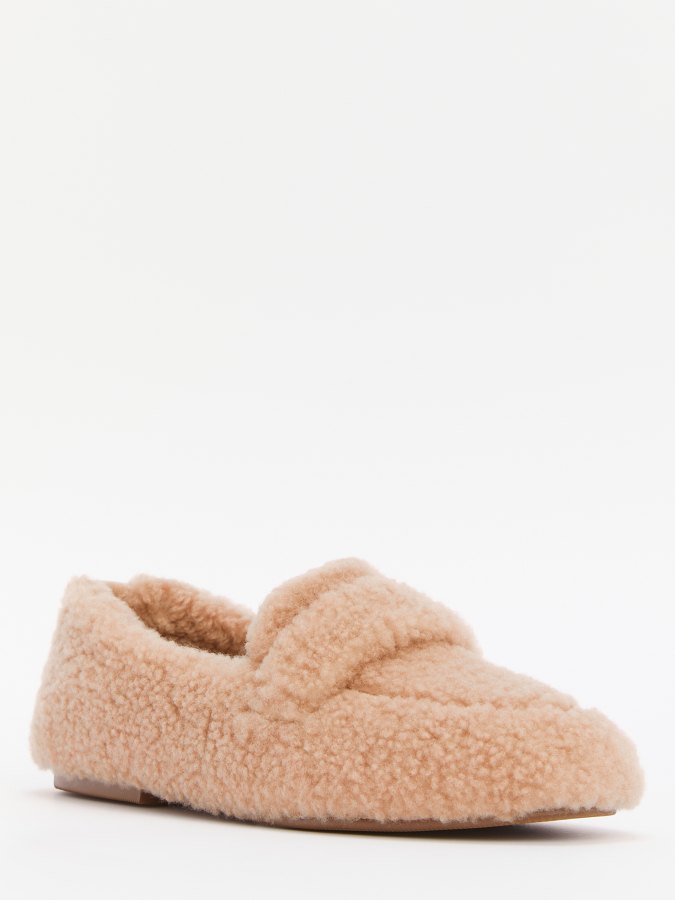 

Лоферы женские Tendance YS-38158A-3 бежевые 39 EU, Бежевый, YS-38158A-3